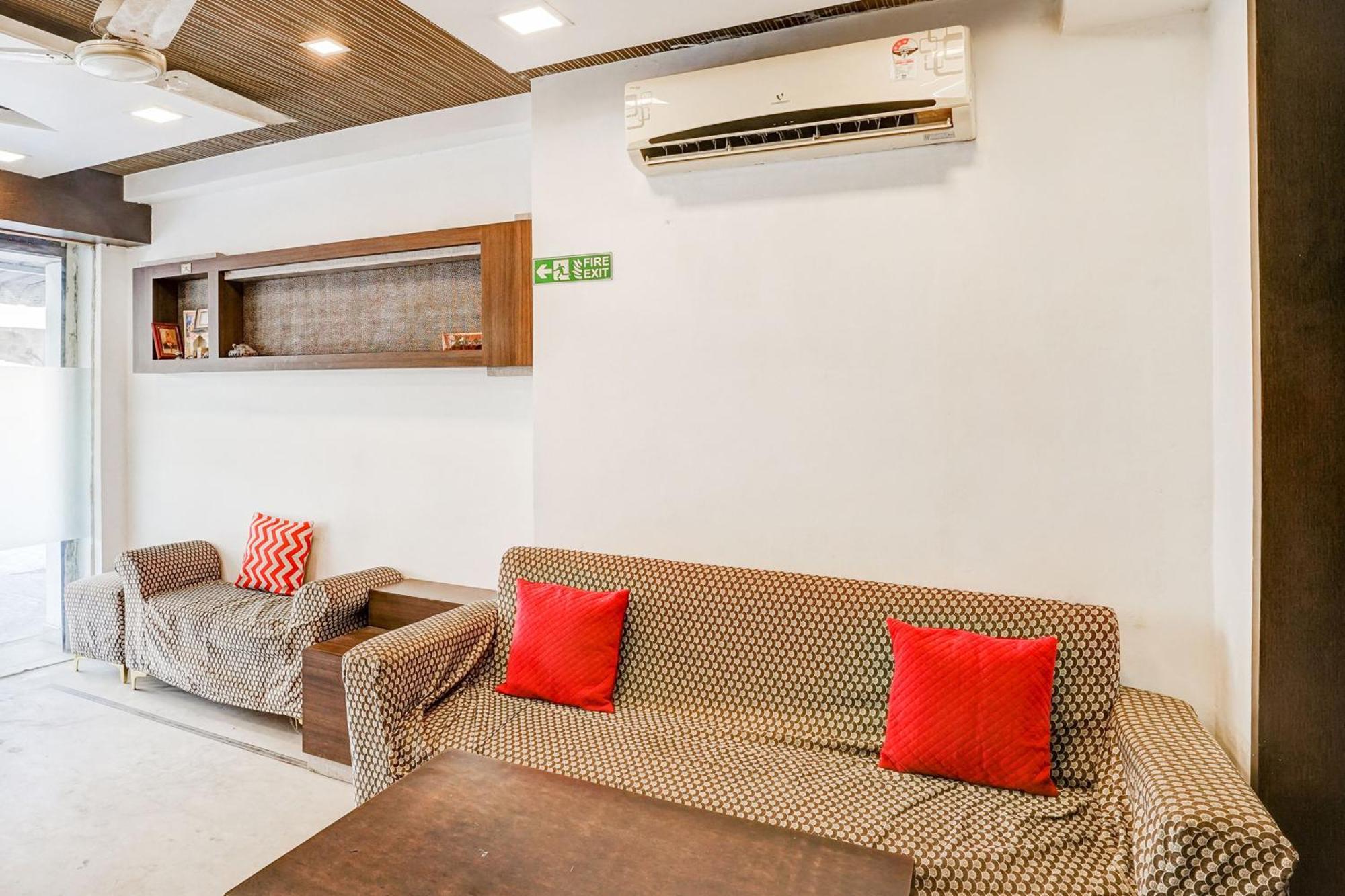 Super Hotel O Kaveri Path Formerly Shree Sai Residency Jaipur Exterior photo